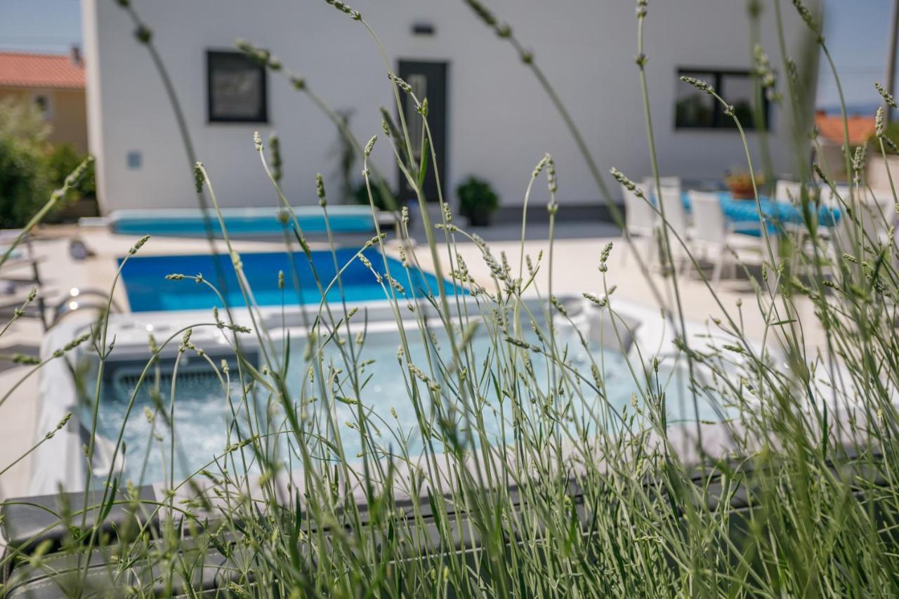 Villa Alma Krk Linardići Eksteriør billede